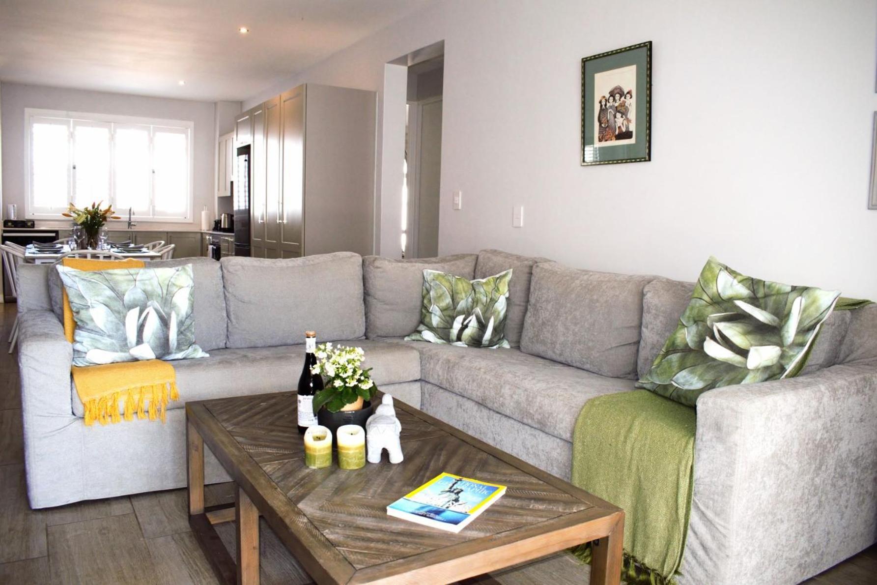 Spacious, Modern & Convenient Franschhoek Buitenkant foto